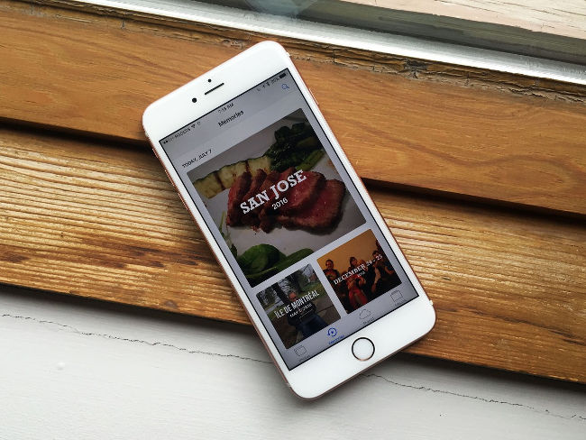 طريقة استخدام ميزة الذكريات في تطبيق الصور على iPhone وiPad